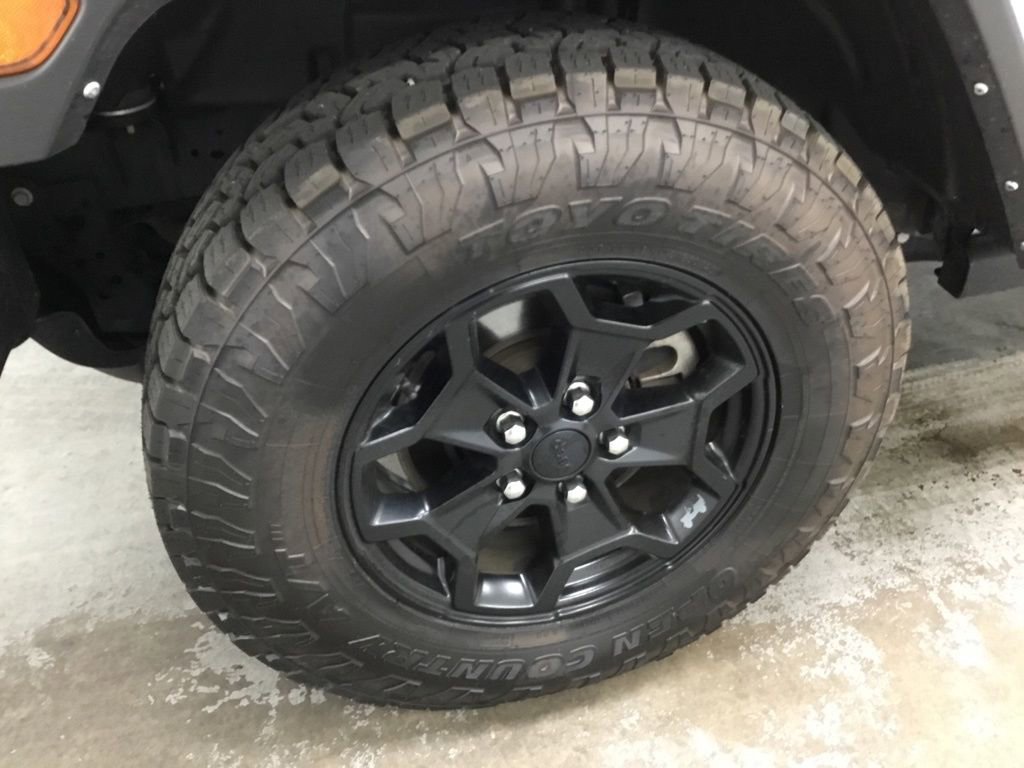 Used 2021 Jeep Gladiator Sport image 4