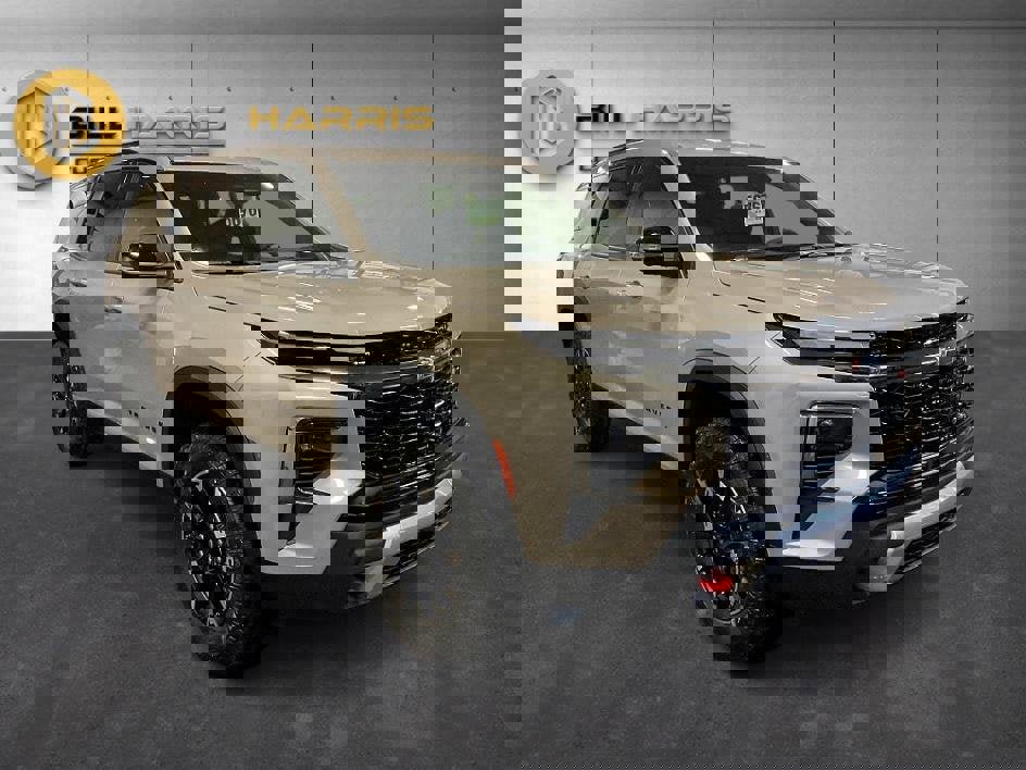 New 2026 Chevrolet Traverse Z71 image 3