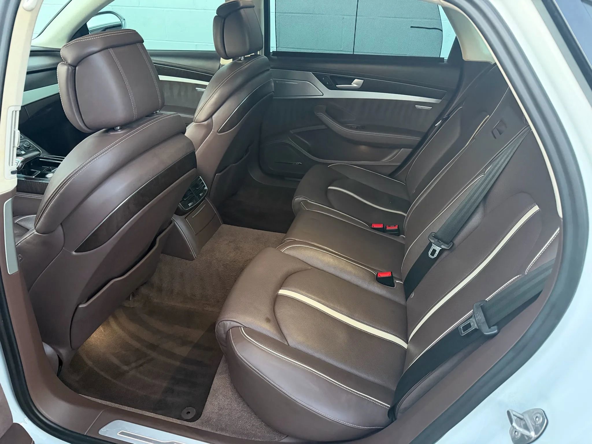 Used 2016 Audi A8 L TDI w/ Executive Package AWD/4WD image 19