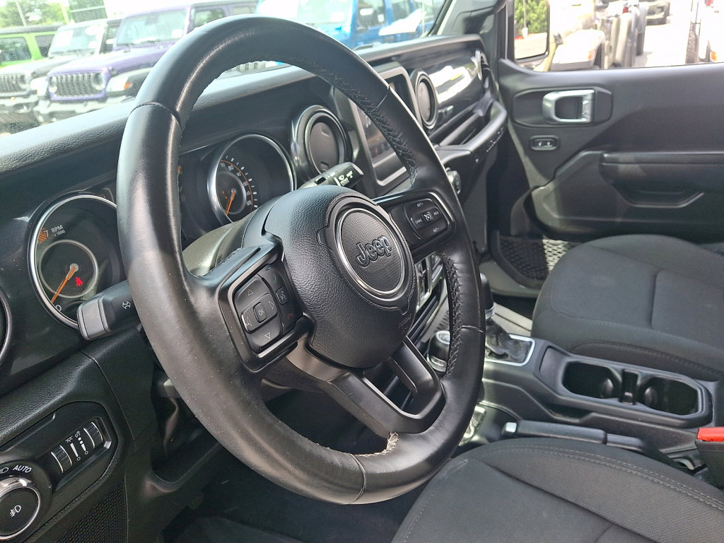 Used 2022 Jeep Wrangler Unlimited Sport AWD/4WD image 25