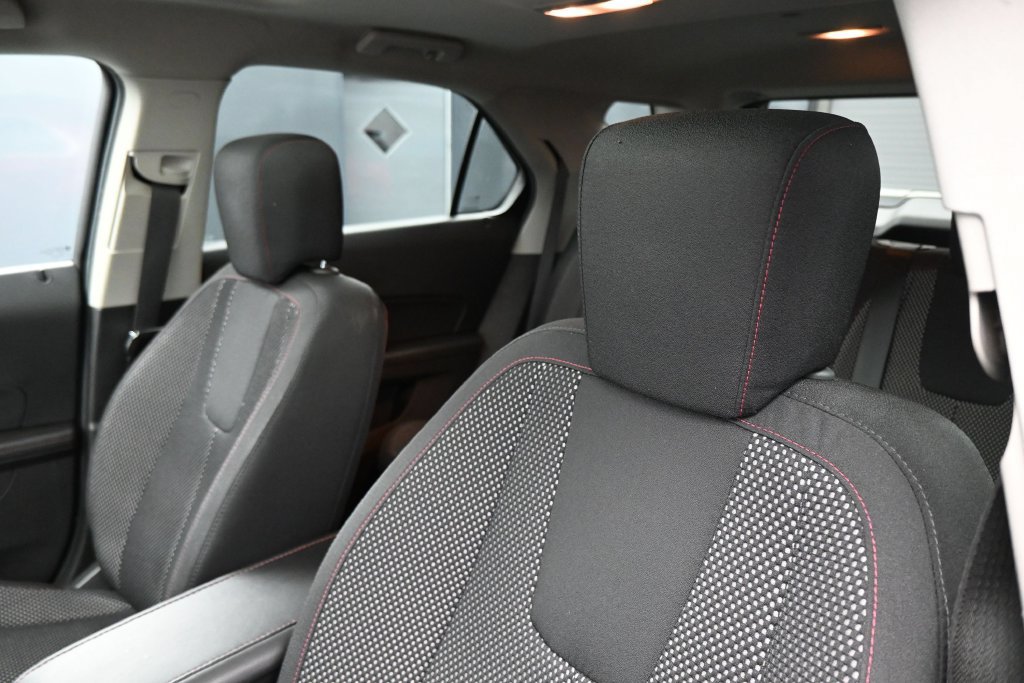 Used 2015 Chevrolet Equinox LT w/ Driver Convenience Package FWD image 12