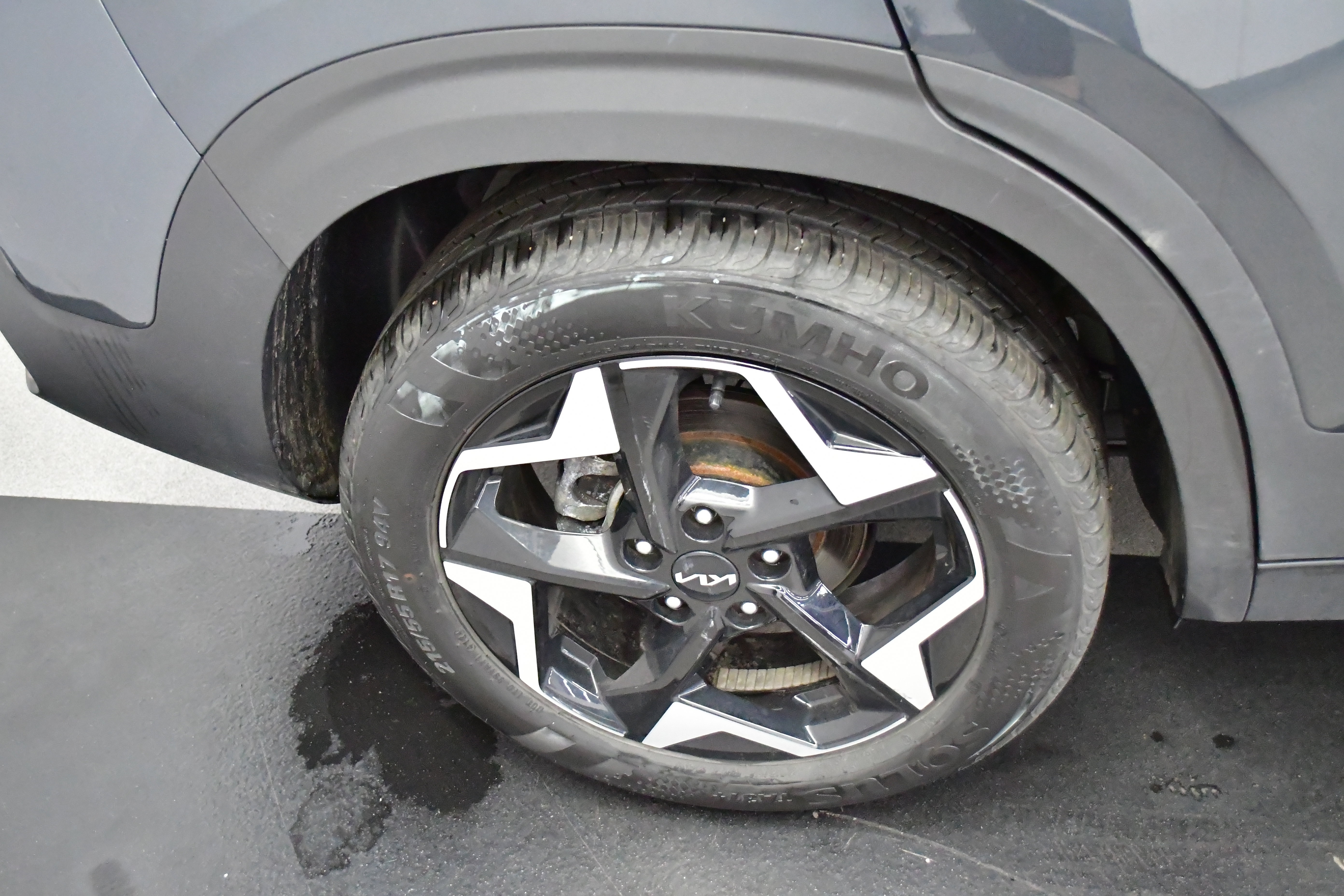 Used 2025 Kia Seltos S image 33