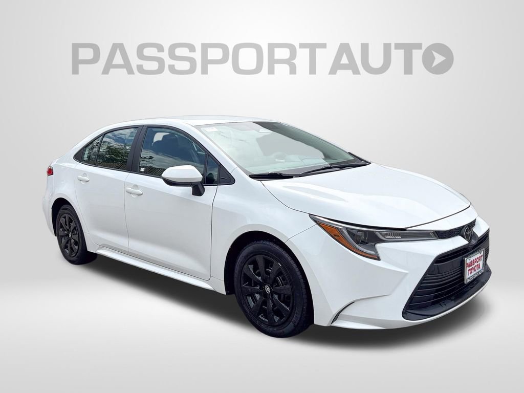 Used 2024 Toyota Corolla LE FWD image 11