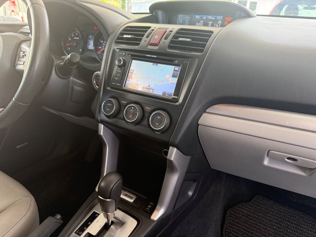 Used 2014 Subaru Forester 2.5i Touring AWD/4WD image 33