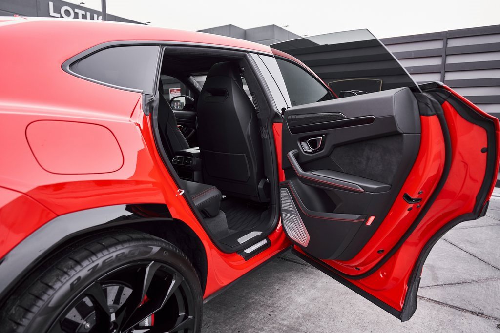 Used 2021 Lamborghini Urus image 27