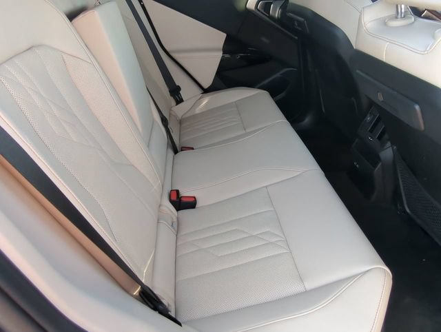 Used 2026 BMW X3 xDrive30i w/ Convenience Package AWD/4WD image 13