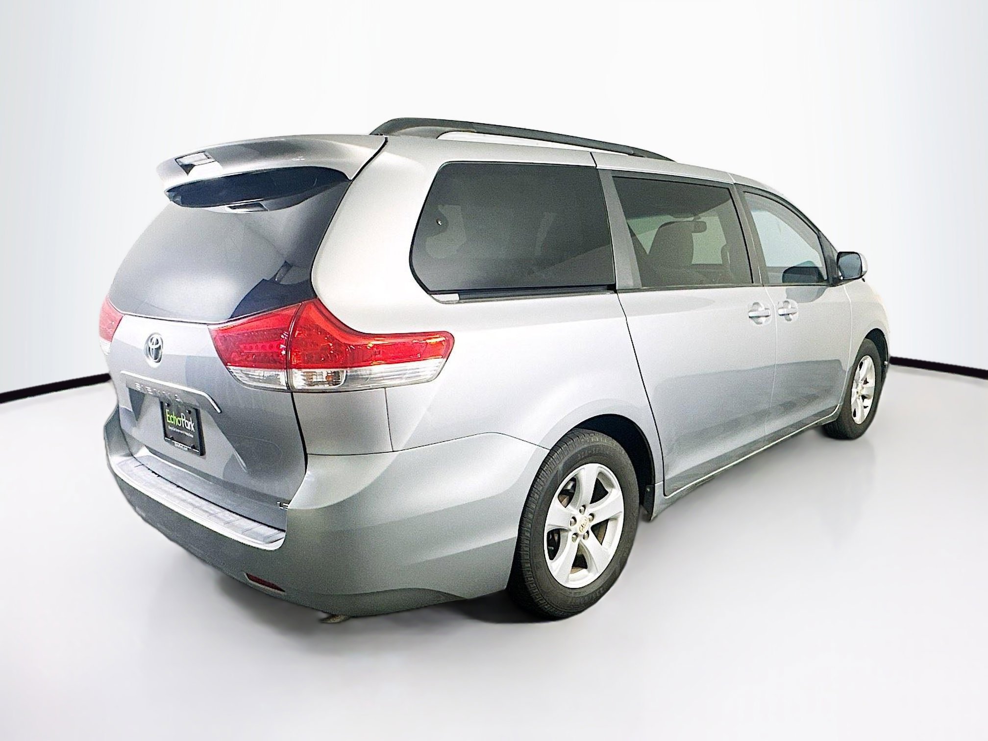 Used 2011 Toyota Sienna LE FWD image 9