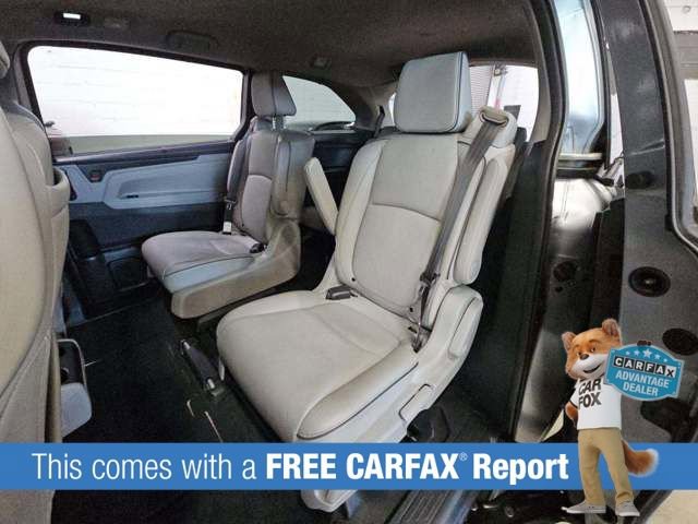 Used 2023 Honda Odyssey Elite image 2