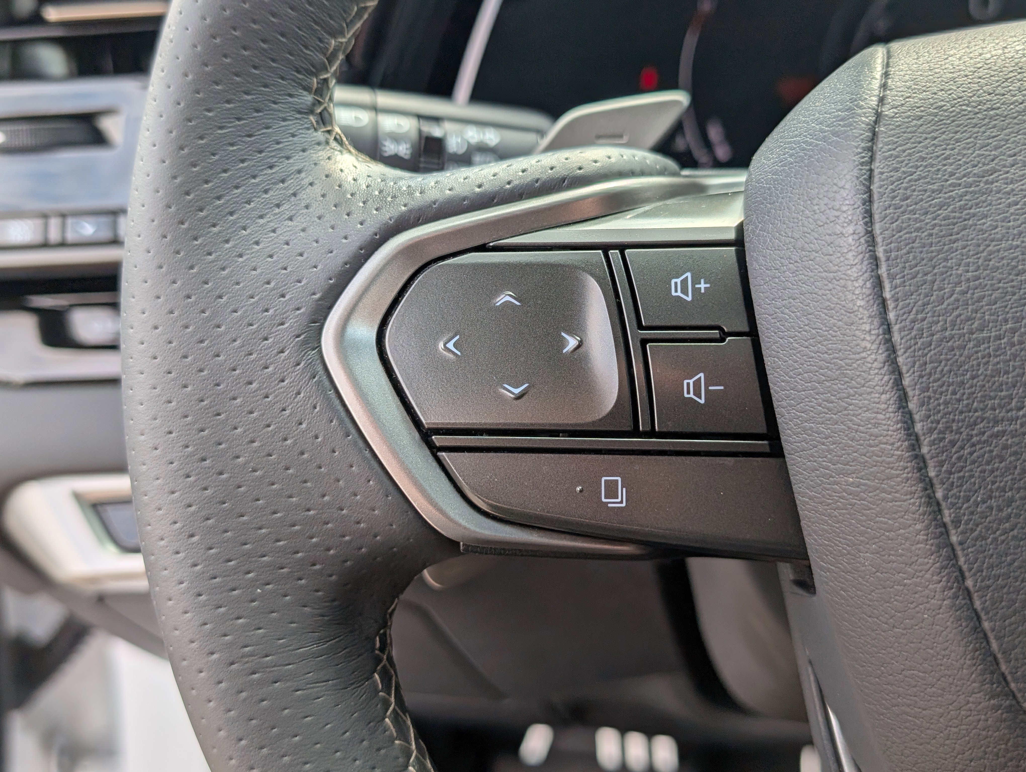 Used 2024 Lexus RX 350 F Sport w/ Technology Package AWD/4WD image 24