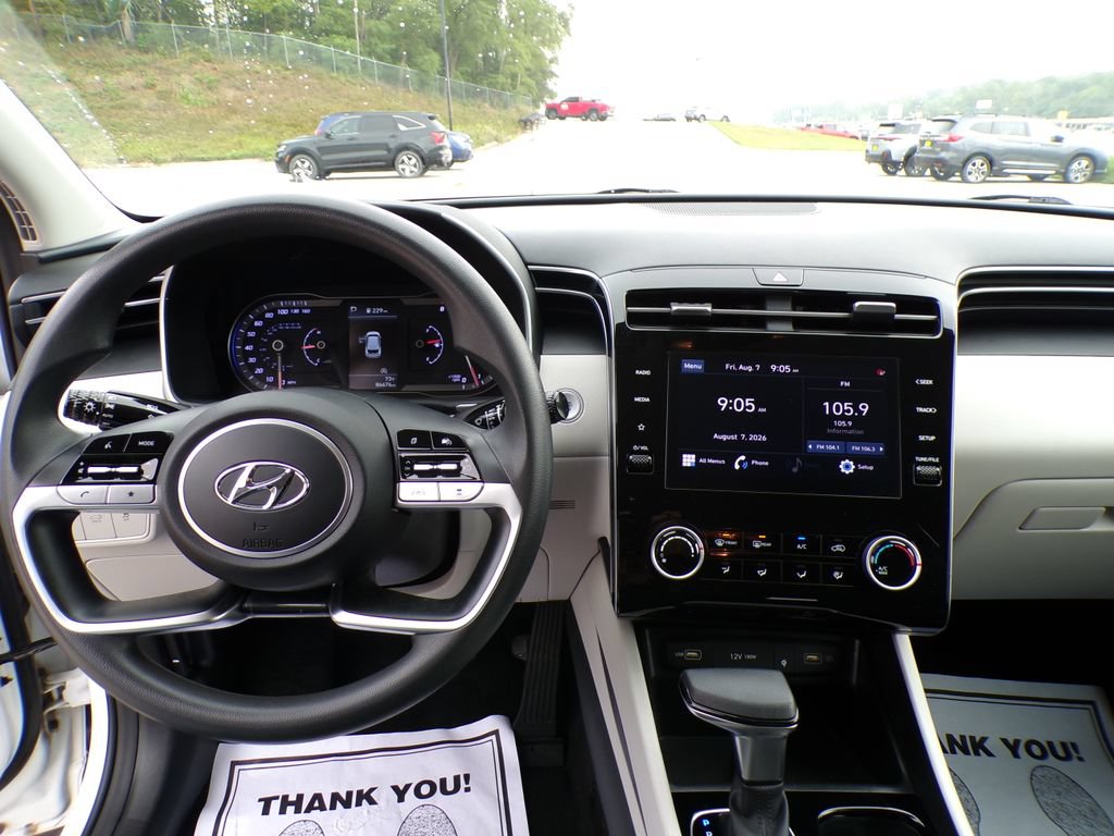 Used 2023 Hyundai Tucson SEL FWD image 10