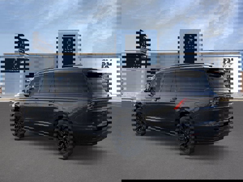 New 2025 Lincoln Navigator L Reserve image 4