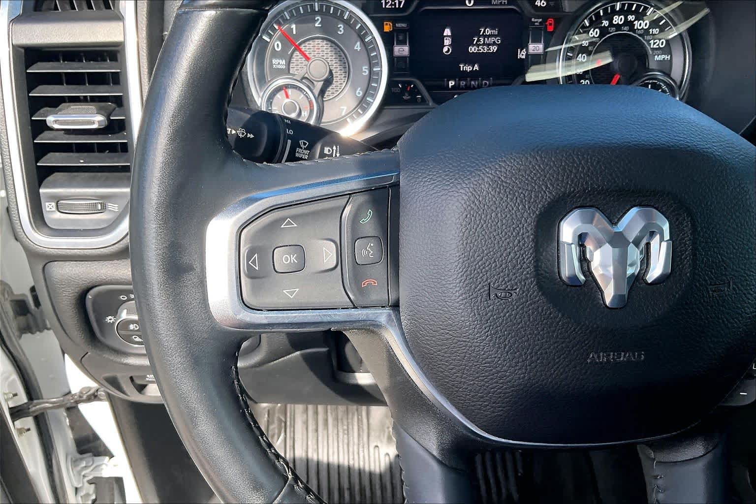 Used 2023 RAM 1500 Laramie AWD/4WD image 23