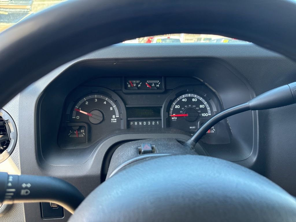 Used 2015 Ford E-350 and Econoline 350 Super Duty image 15