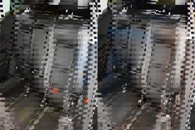 Used 2024 GMC Terrain SLT image 7