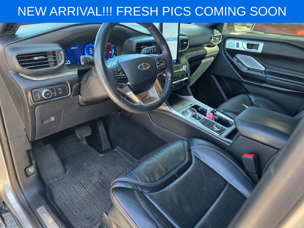 Used 2020 Ford Explorer Platinum w/ Premium Technology Package AWD/4WD image 9
