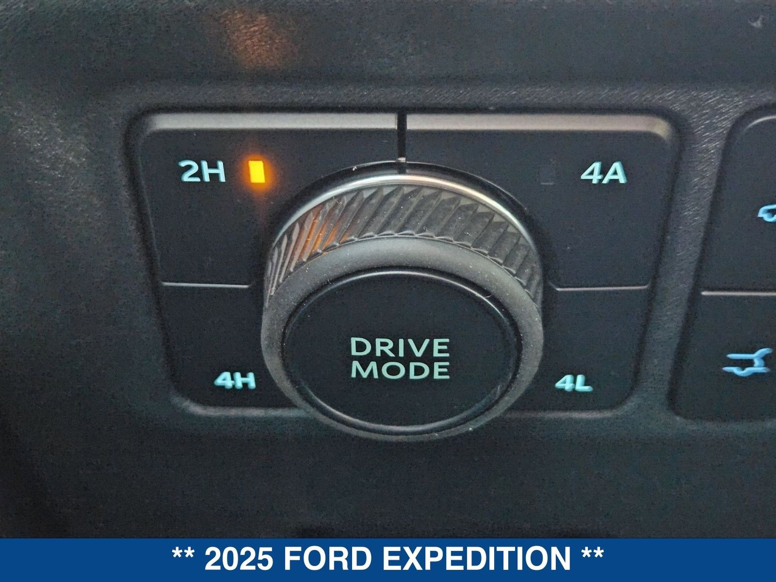 New 2025 Ford Expedition Platinum w/ Platinum Ultimate Package image 37