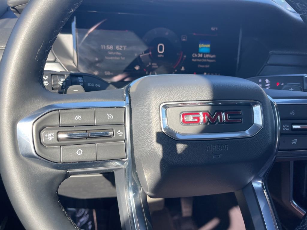 Used 2025 GMC Acadia Elevation FWD image 15