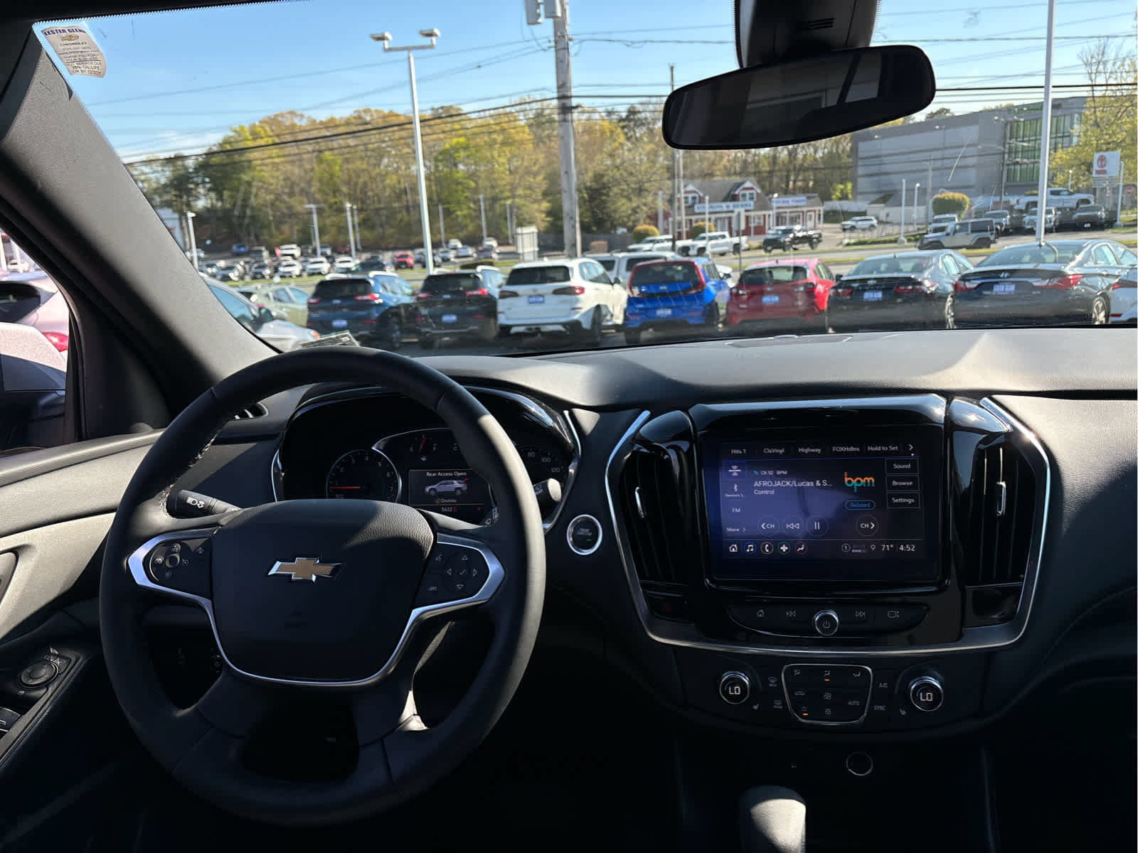 Certified 2023 Chevrolet Traverse LT w/ LPO, Floor Liner Package AWD/4WD image 20