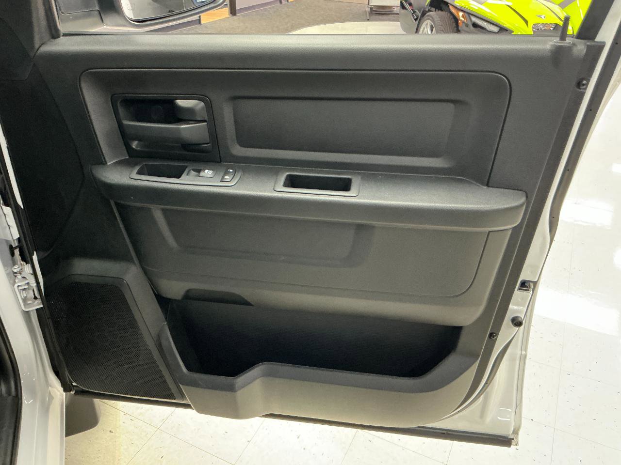 Used 2019 RAM 1500 Express w/ Express Value Package AWD/4WD image 28