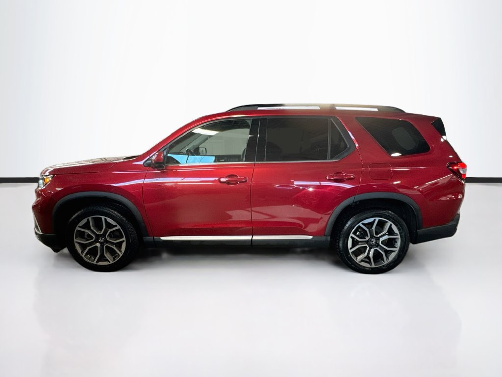 Used 2025 Honda Pilot Touring image 8