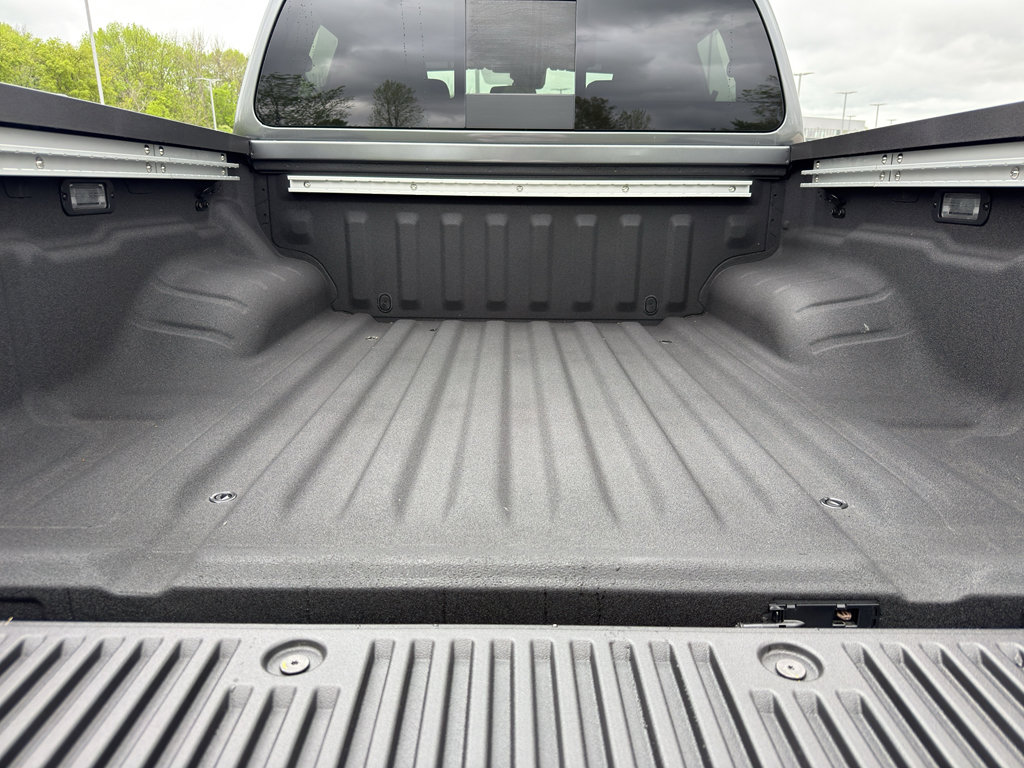 New 2026 Nissan Frontier SV AWD/4WD image 8