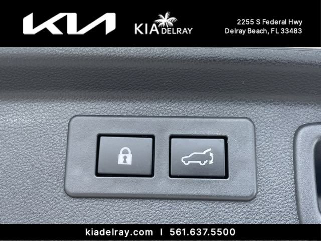 Used 2023 Subaru Forester Touring image 12