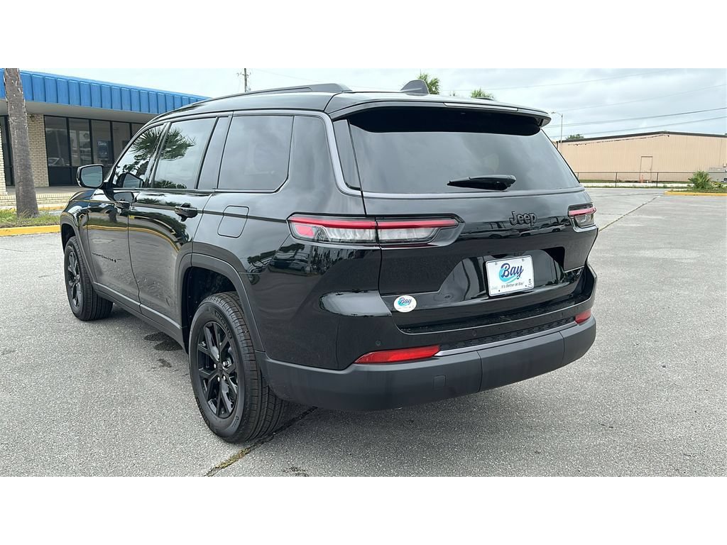 New 2026 Jeep Grand Cherokee L 2WD image 4
