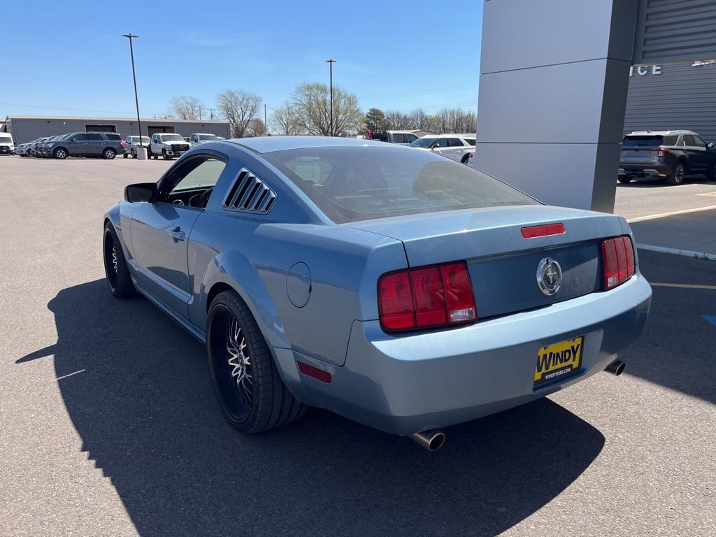 Used 2005 Ford Mustang Coupe RWD image 8
