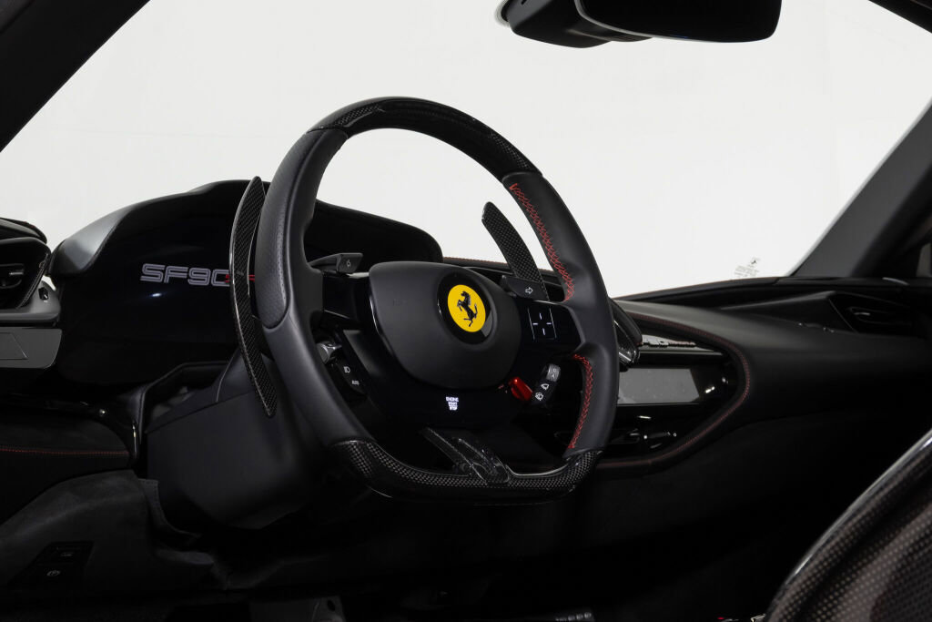 Used 2023 Ferrari SF90 Stradale image 5