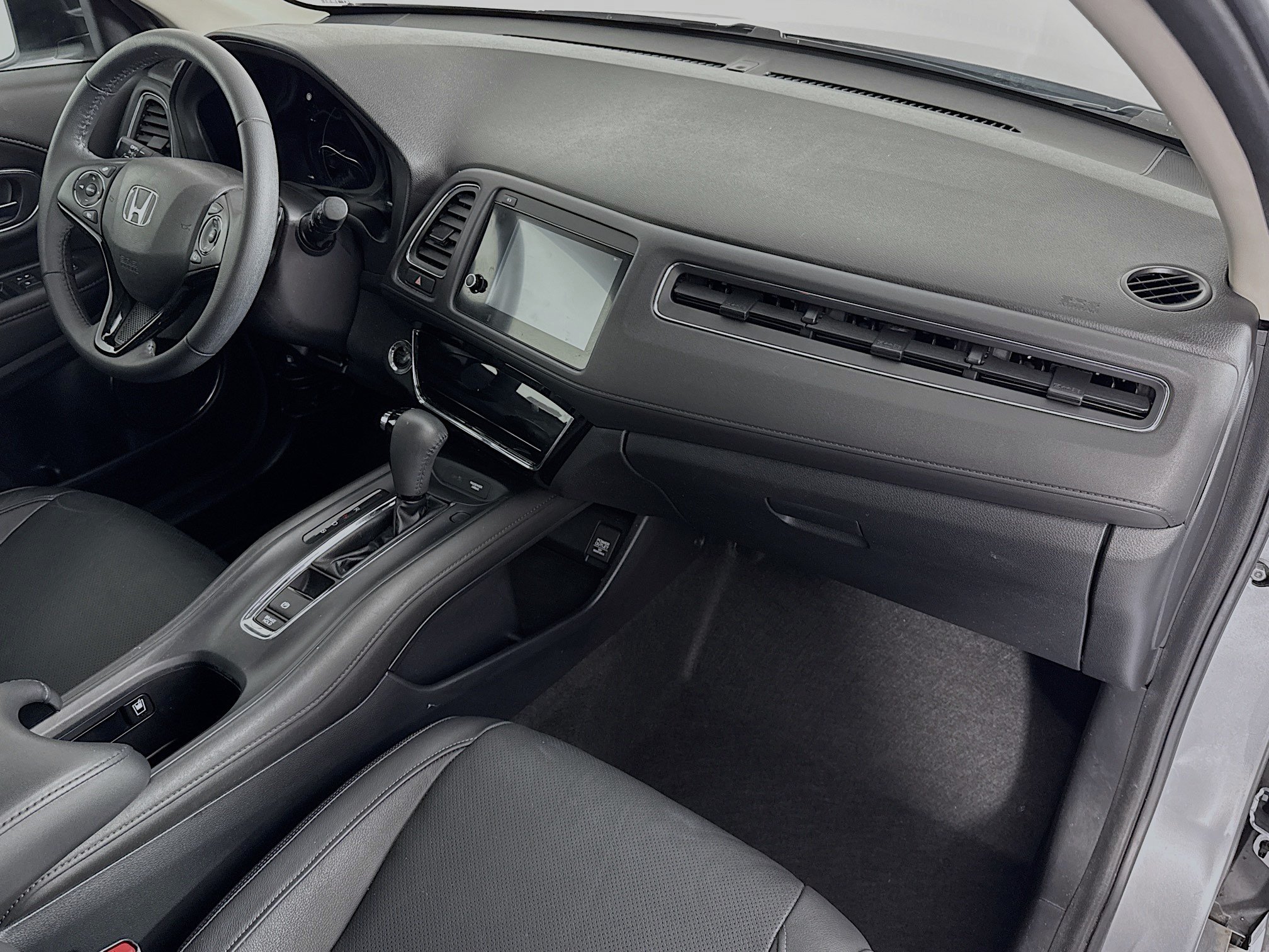 Certified 2020 Honda HR-V Touring image 29