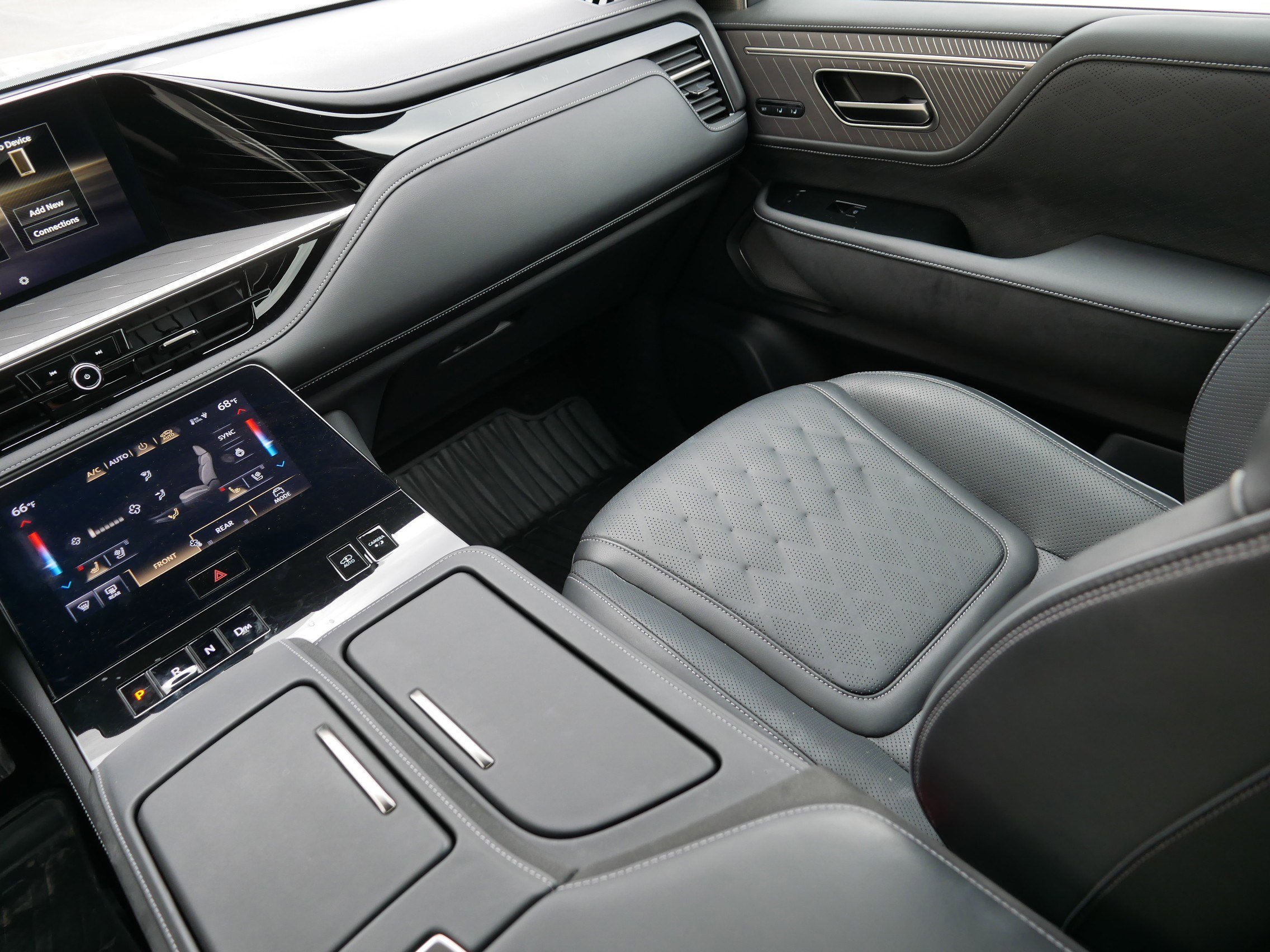 Certified 2025 INFINITI QX80 Autograph image 11