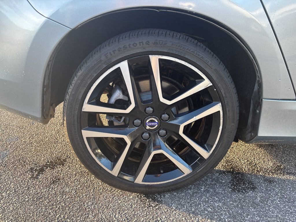 Used 2018 Volvo V60 T5 Dynamic w/ Vision Package image 11