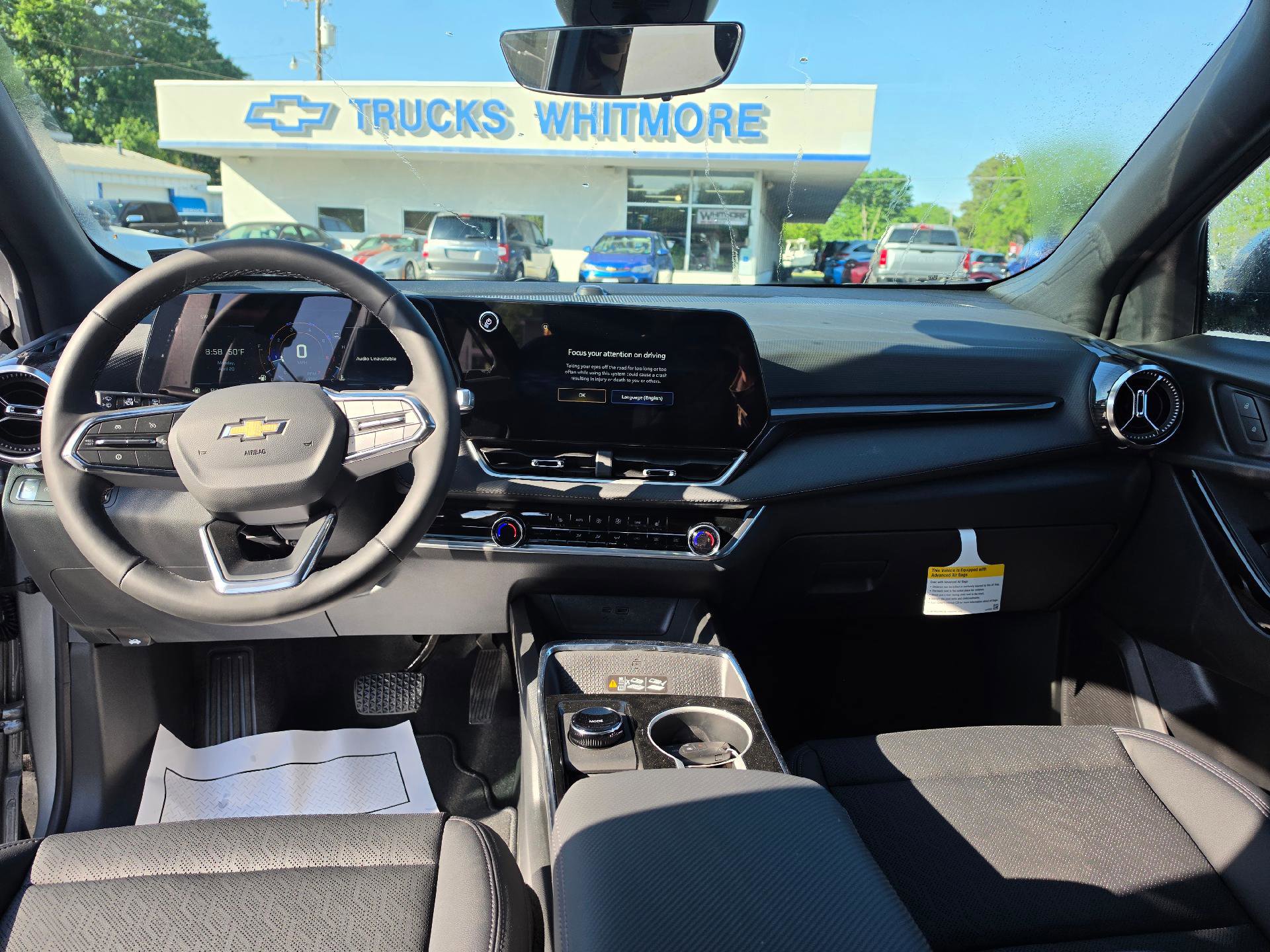 New 2026 Chevrolet Equinox LT w/ Convenience Package II FWD image 17