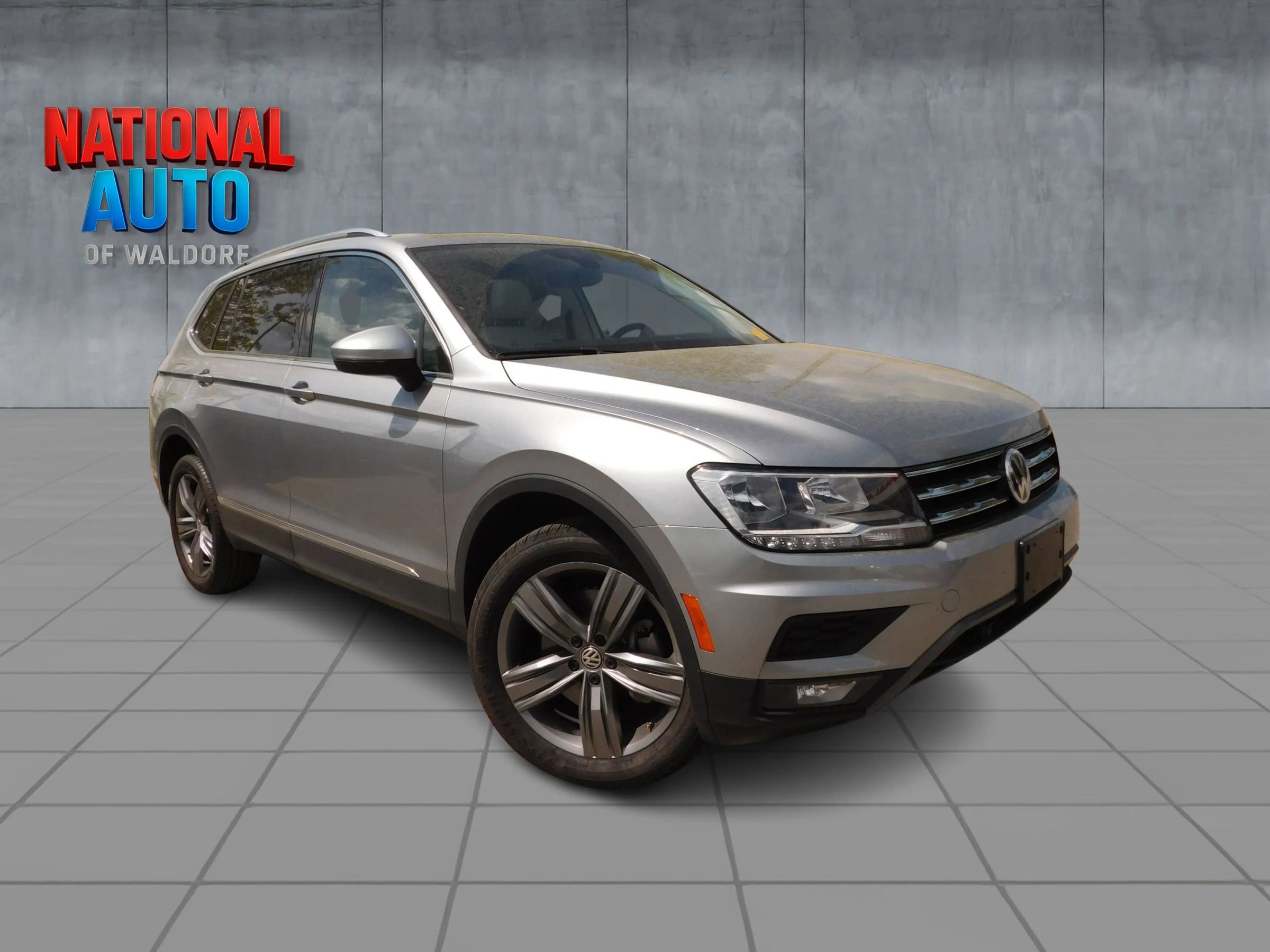Used 2021 Volkswagen Tiguan SEL FWD image 1