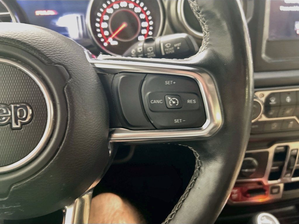 Used 2018 Jeep Wrangler Unlimited Rubicon AWD/4WD image 12