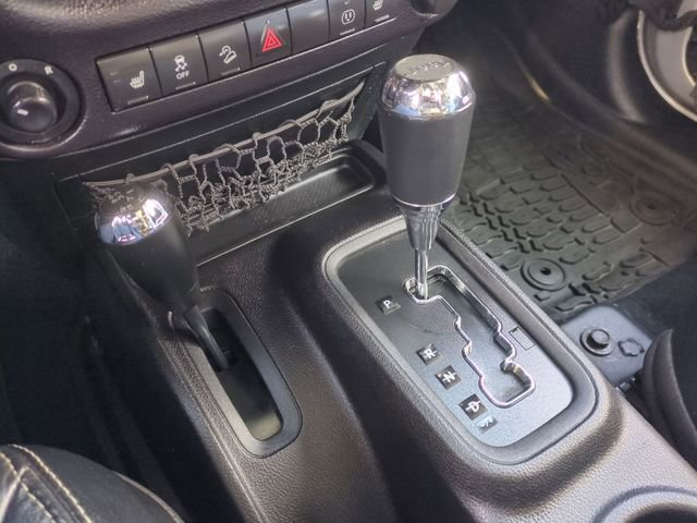 Used 2015 Jeep Wrangler Unlimited Rubicon w/ Dual Top Group image 38