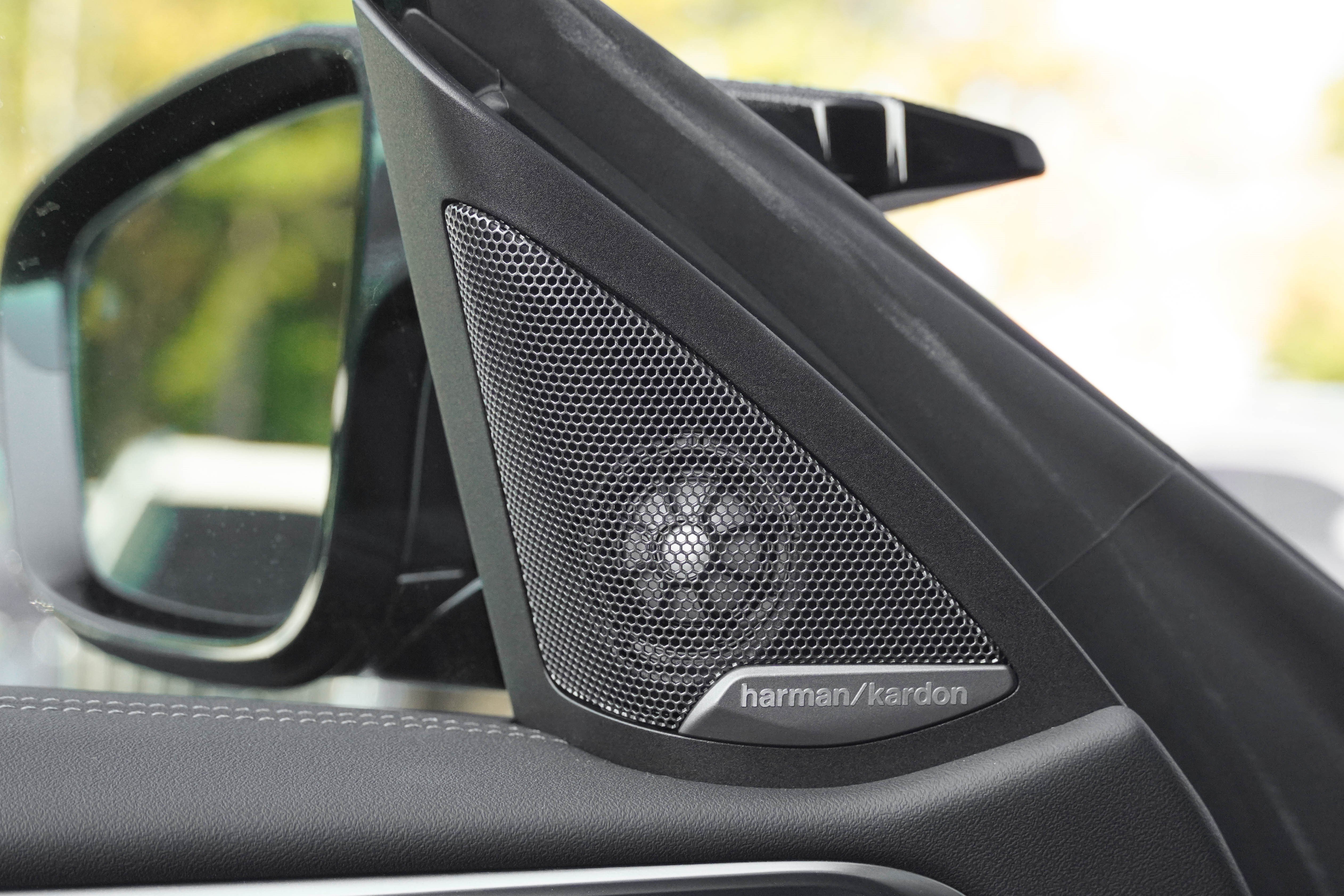 Certified 2025 BMW M440i Convertible RWD image 16
