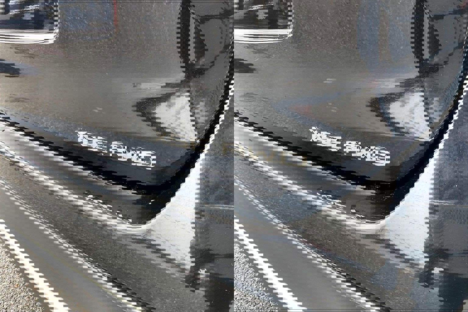 Used 2025 Toyota Highlander XSE image 10