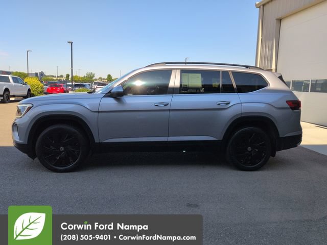 Used 2024 Volkswagen Atlas SE AWD/4WD image 6