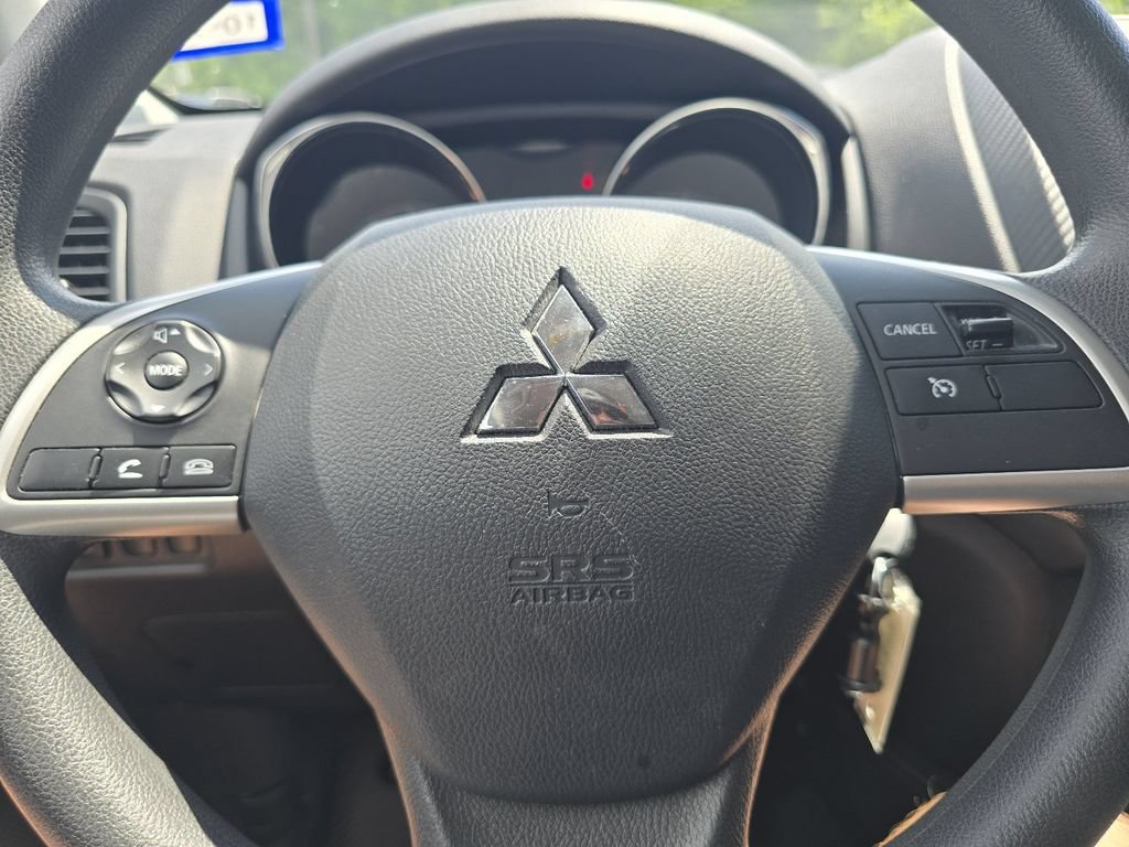 Used 2024 Mitsubishi Outlander Sport ES AWD/4WD image 27