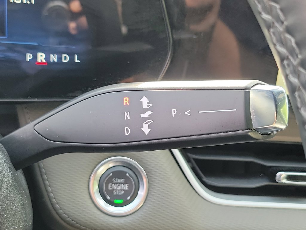 Used 2025 Chevrolet Equinox LT w/ Convenience Package II FWD image 34