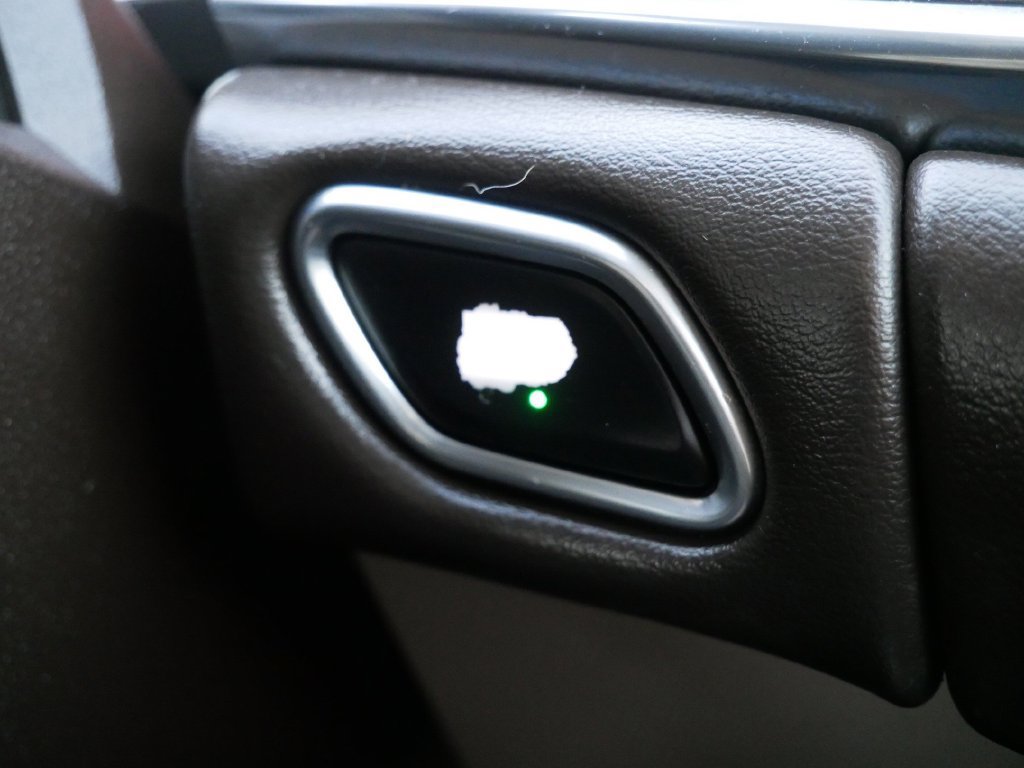 Used 2018 Buick LaCrosse Essence FWD image 26