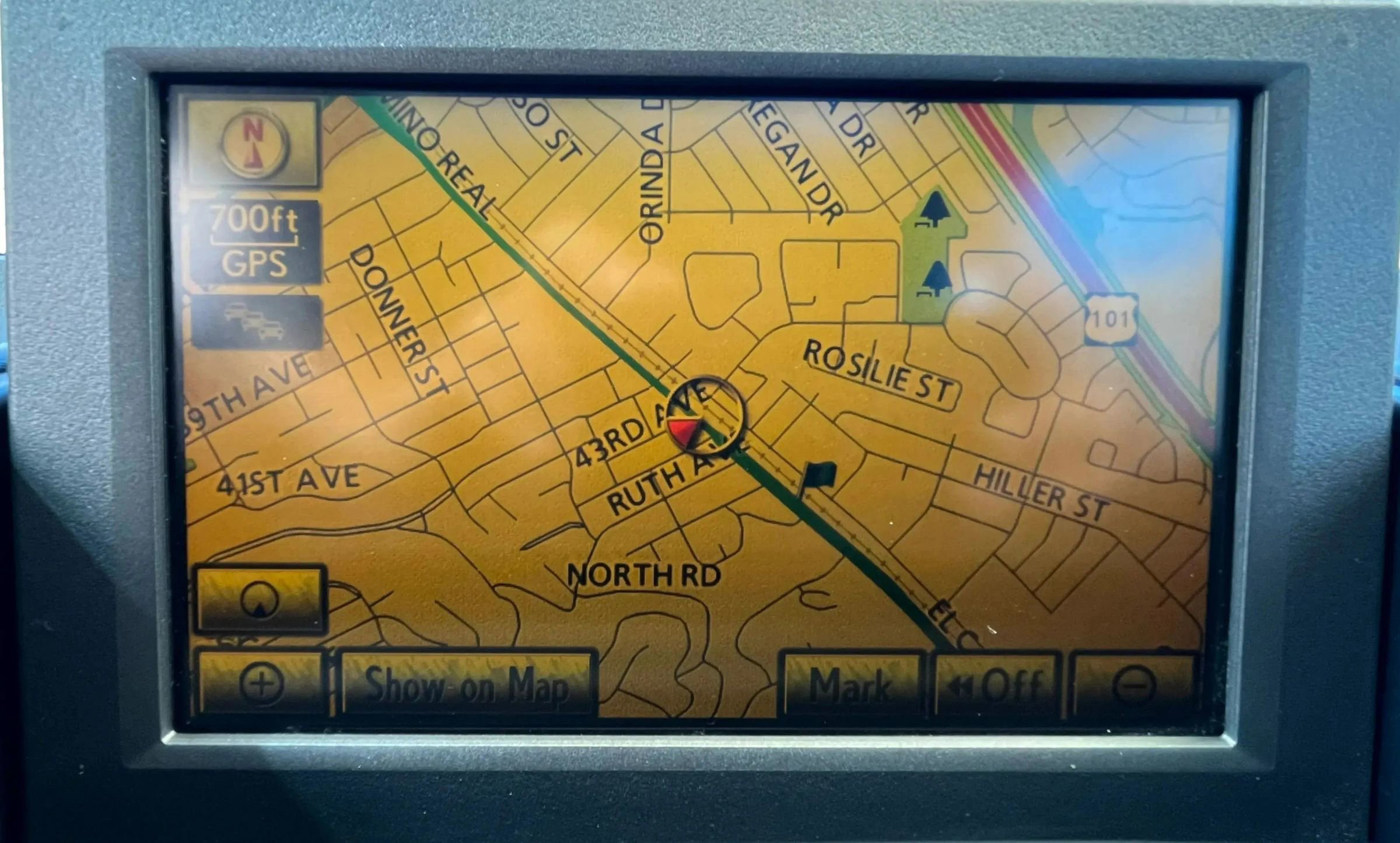 Used 2010 Lexus HS 250h Premium image 22