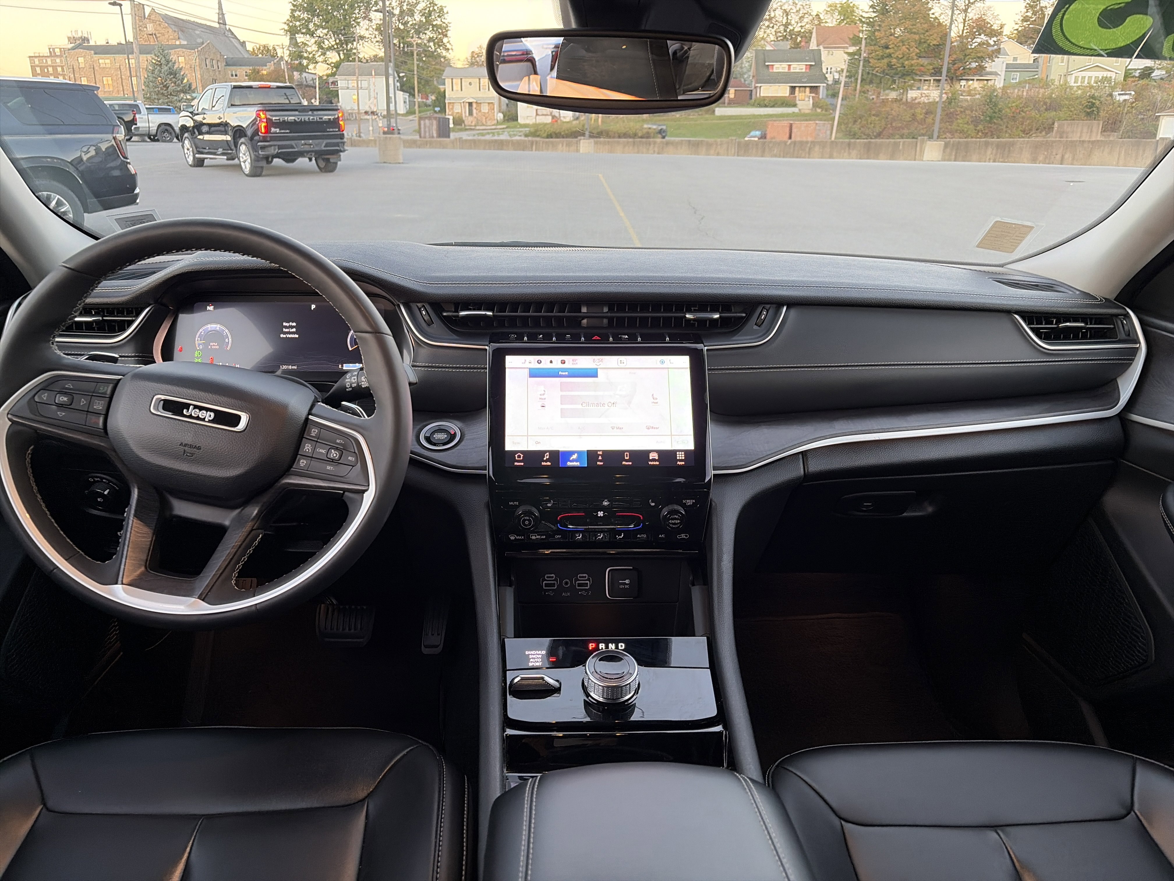 Used 2023 Jeep Grand Cherokee L Limited image 15