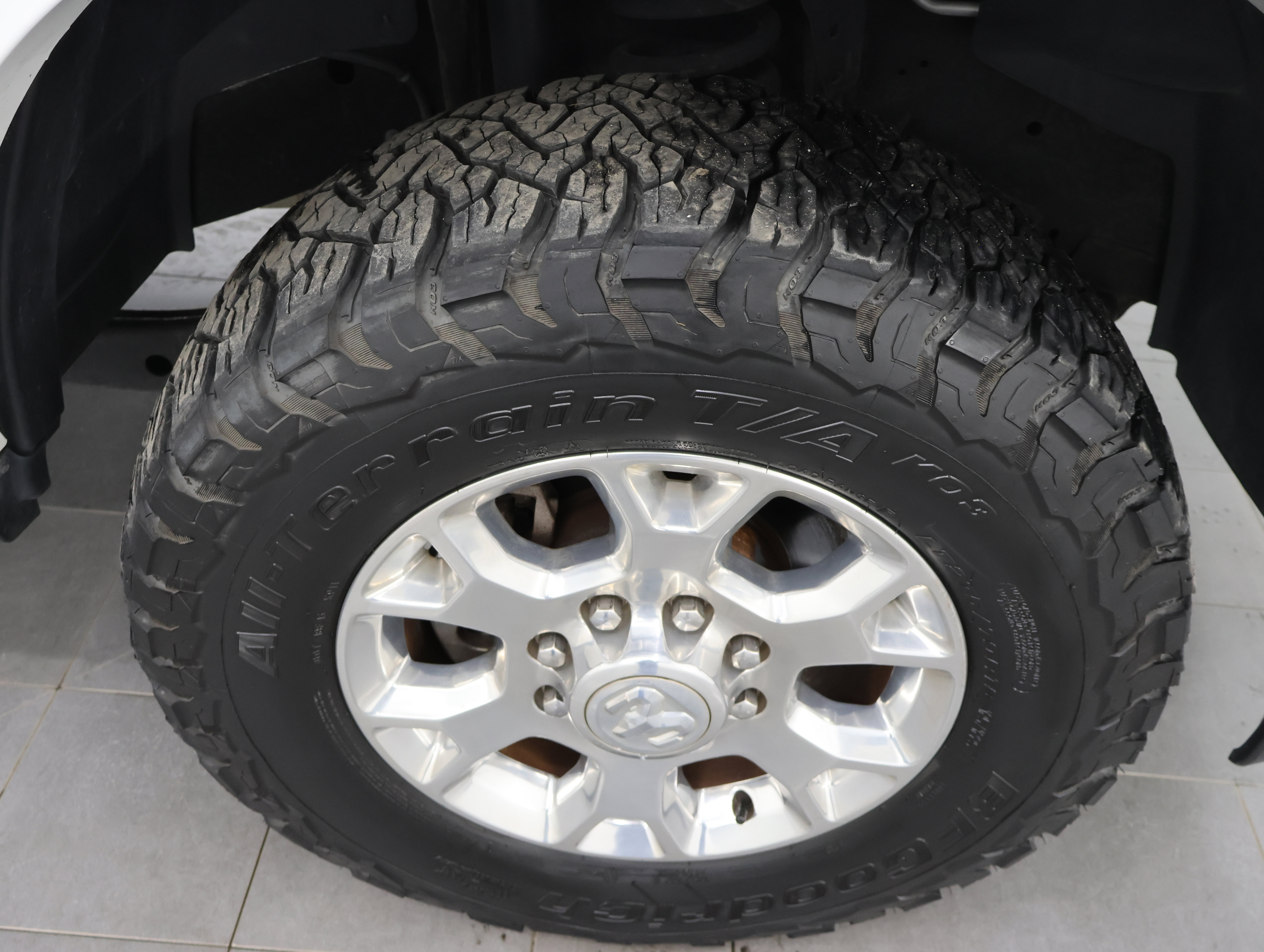 Used 2022 RAM 2500 Laramie AWD/4WD image 3