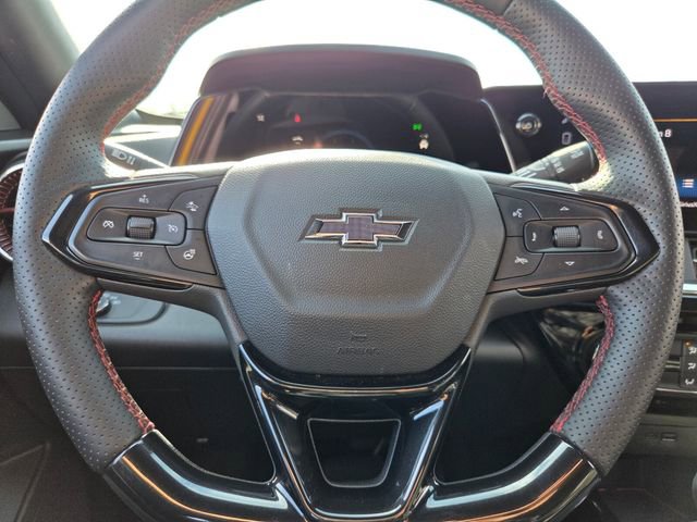 Used 2025 Chevrolet Trax RS w/ Driver Confidence Package image 29