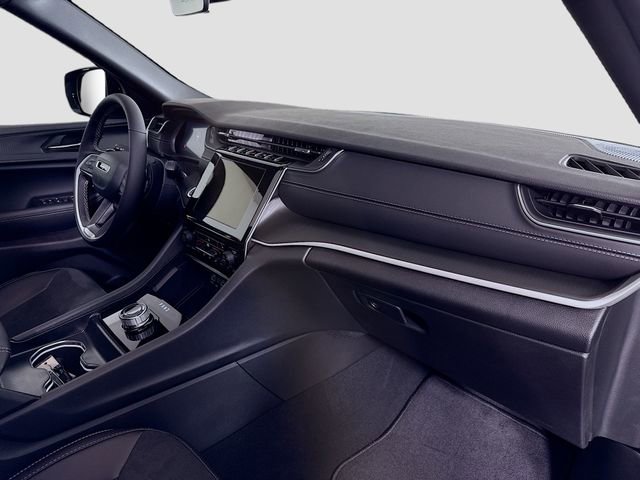 New 2025 Jeep Grand Cherokee L Altitude image 29