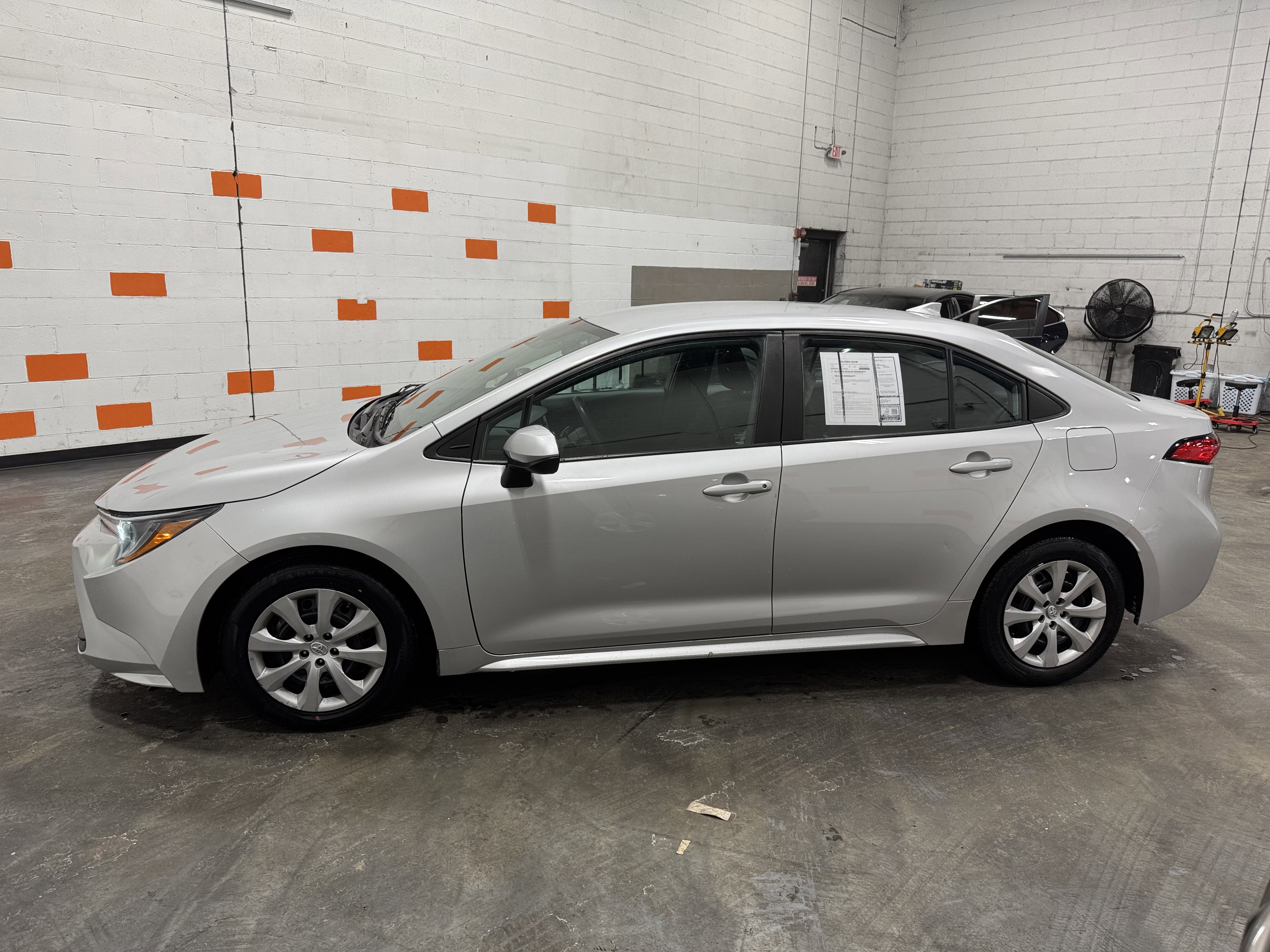 Used 2023 Toyota Corolla LE image 11