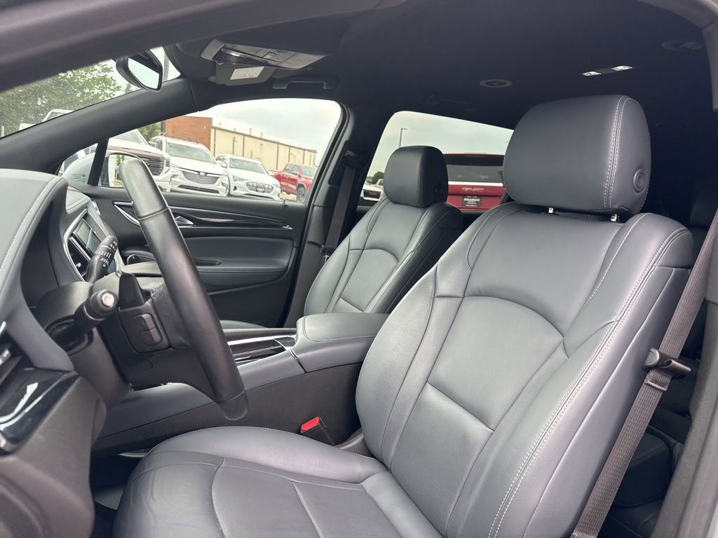 Used 2024 Buick Enclave Essence AWD/4WD image 14