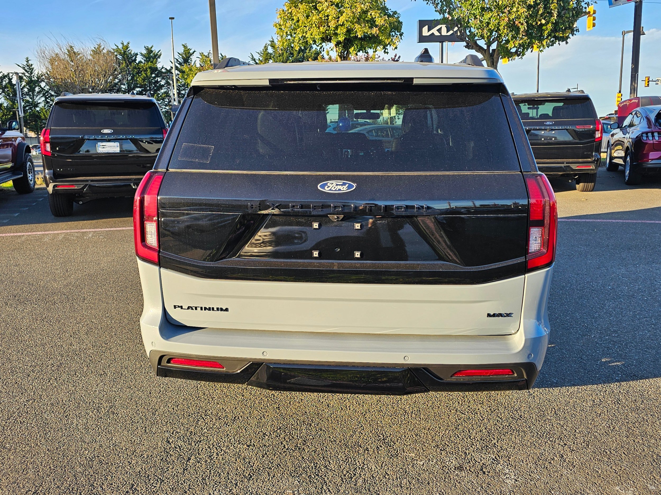 New 2027 Ford Expedition Max Platinum w/ Stealth Performance Package AWD/4WD image 6